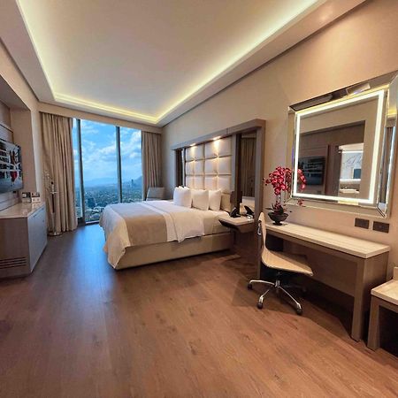 Safi Royal Luxury Metropolitan Otel San Pedro Garza Garcia Dış mekan fotoğraf Deluxe room