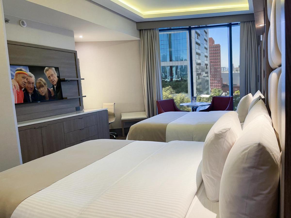 Safi Royal Luxury Metropolitan Otel San Pedro Garza Garcia Dış mekan fotoğraf A room at the hotel
