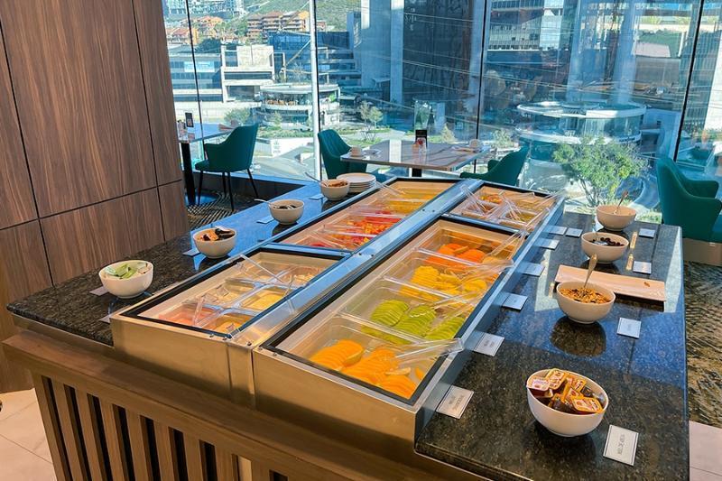 Safi Royal Luxury Metropolitan Otel San Pedro Garza Garcia Dış mekan fotoğraf A salad bar at a restaurant