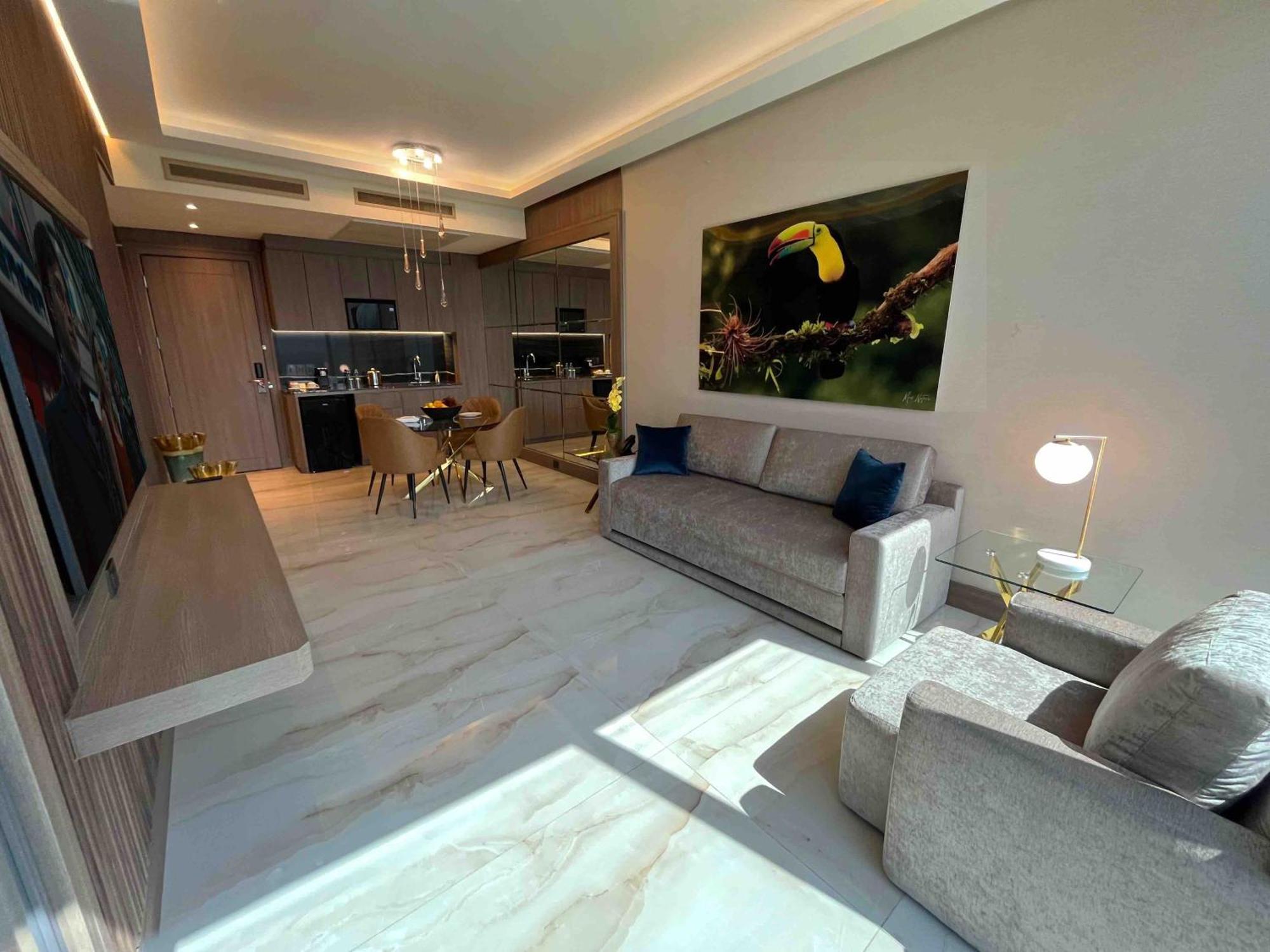 Safi Royal Luxury Metropolitan Otel San Pedro Garza Garcia Dış mekan fotoğraf Interior of a typical apartment